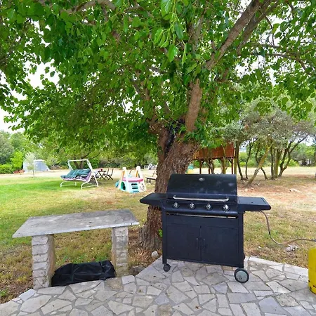 Mit Privatpool Fuer 6 Personen Ca 85 Qm In Pula, Istrien Istrische Riviera Pula