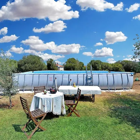 Mit Privatpool Fuer 6 Personen Ca 85 Qm In Pula, Istrien Istrische Riviera Holiday home *